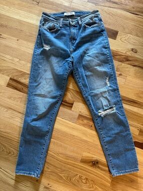 Flying Monkey Medium/Light Wash Blue Distressed Jeans Size 26